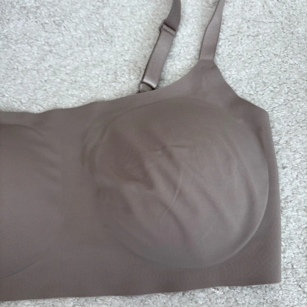 True & Co. Scoopneck Seamless Gray Beige Bralette